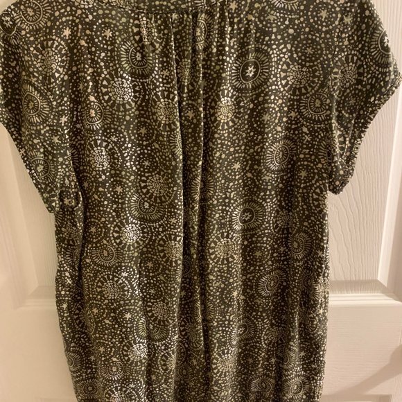 Top - Picture 2 of 4